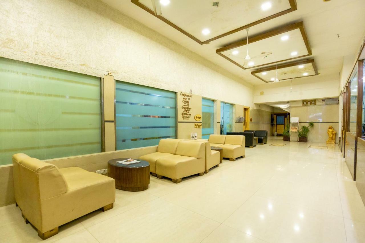 Sukh Hotel Mumbai Exterior foto